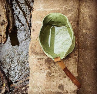 Foldable Dog Bowl. Made with recyclable canvas - Sparkly Tails