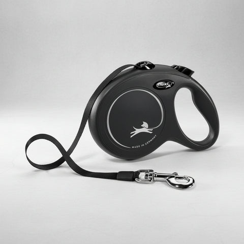 Flexi New Classic L Tape Lead 5m Black — full lead extended on grey background — Sparkly Tails