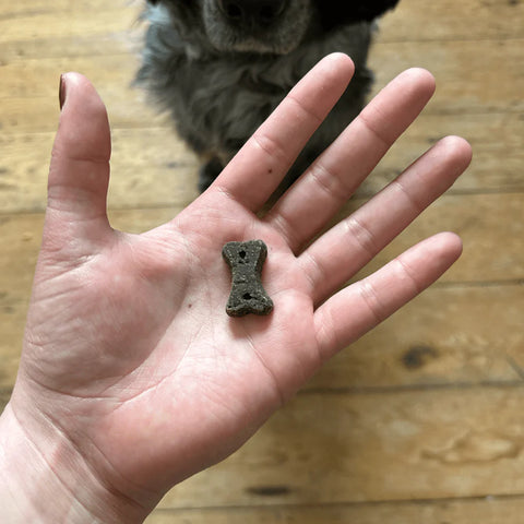 Beco Dog Choc Treats with Carob, Chamomile & Quinoa
