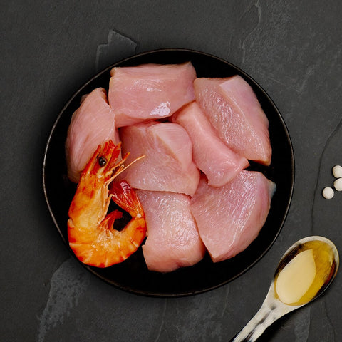 Canagan Chicken with Prawns Wet Cat Food 75g — lifestyle shot — Sparkly Tails